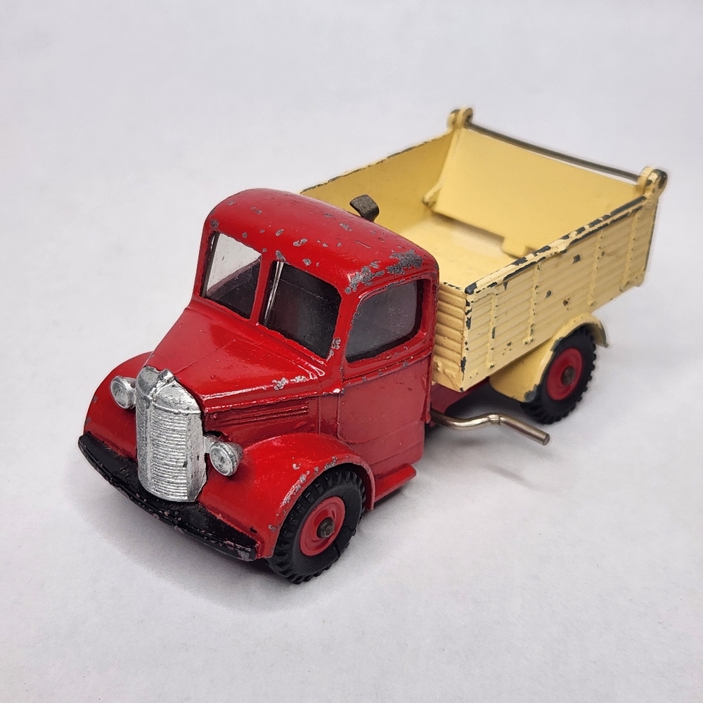 Vintage Meccano Dinky number 25M Bedford Tipper. c. 1948-54